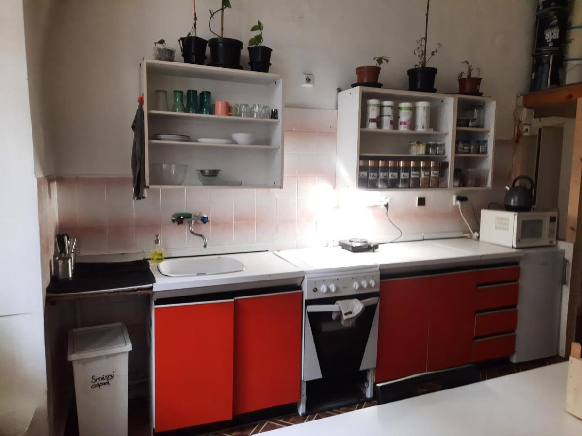 Downtown Prague Minimalistic Room In Flatshare Exterior foto